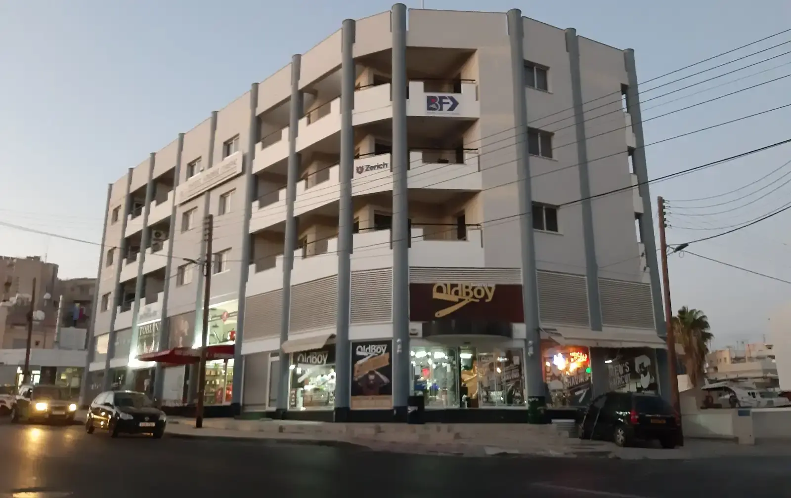 90 m2 office space in Mesa Geitonia