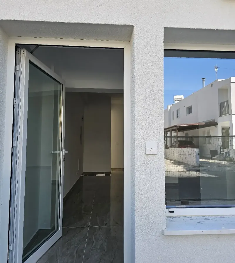 Brand new commercial property in Agios Theodoros