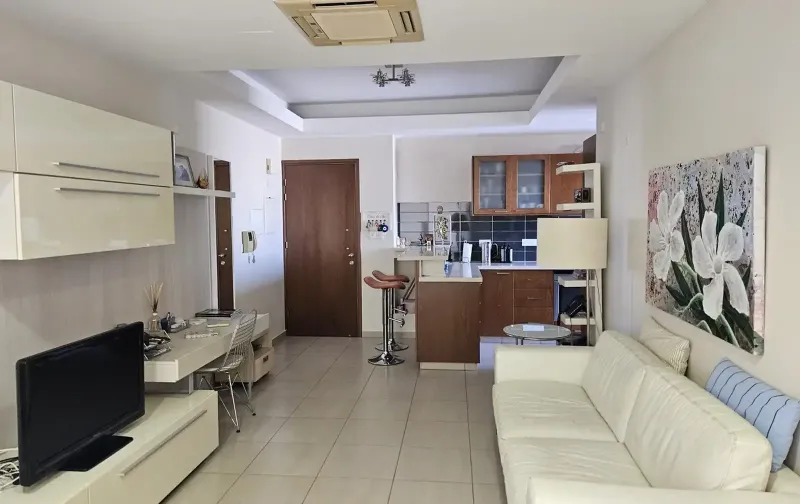 2-bedroom apartment for sale in Mesa Geitonia