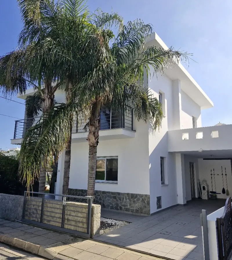 3-bedroom detached house for sale in Livadia Larnakas