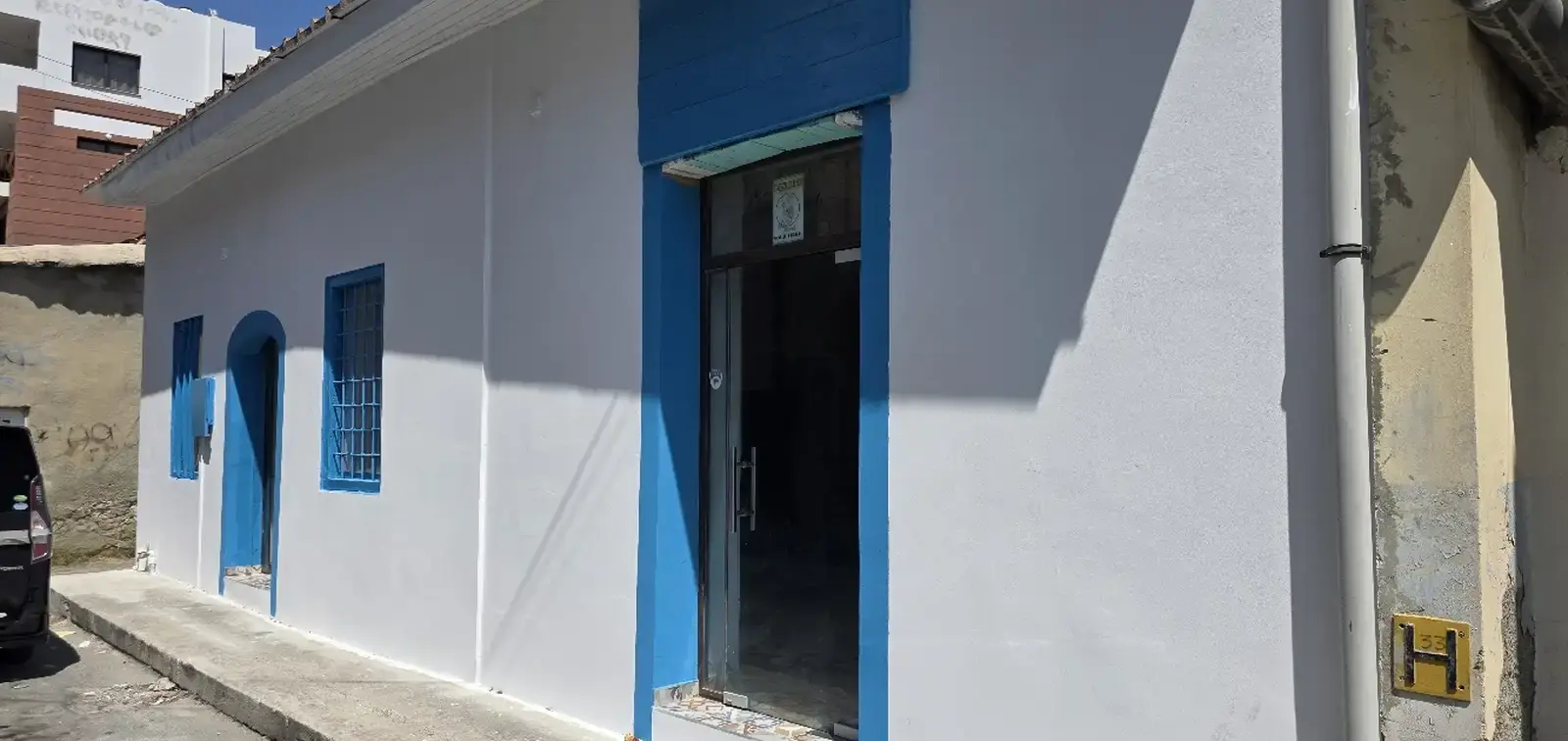Double shop in Larnaka - Sotiros