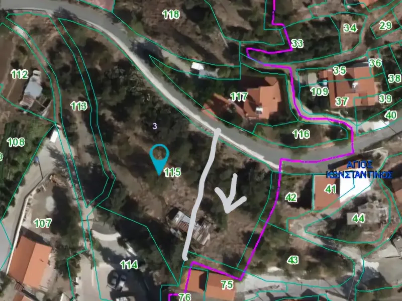 Residential Field 710 m² in Agios Konstantinos