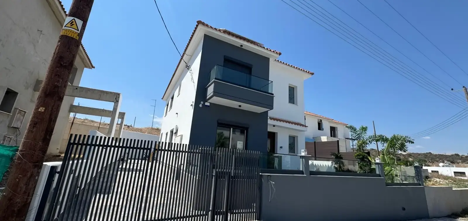 3-bedroom detached house to rent in Moni