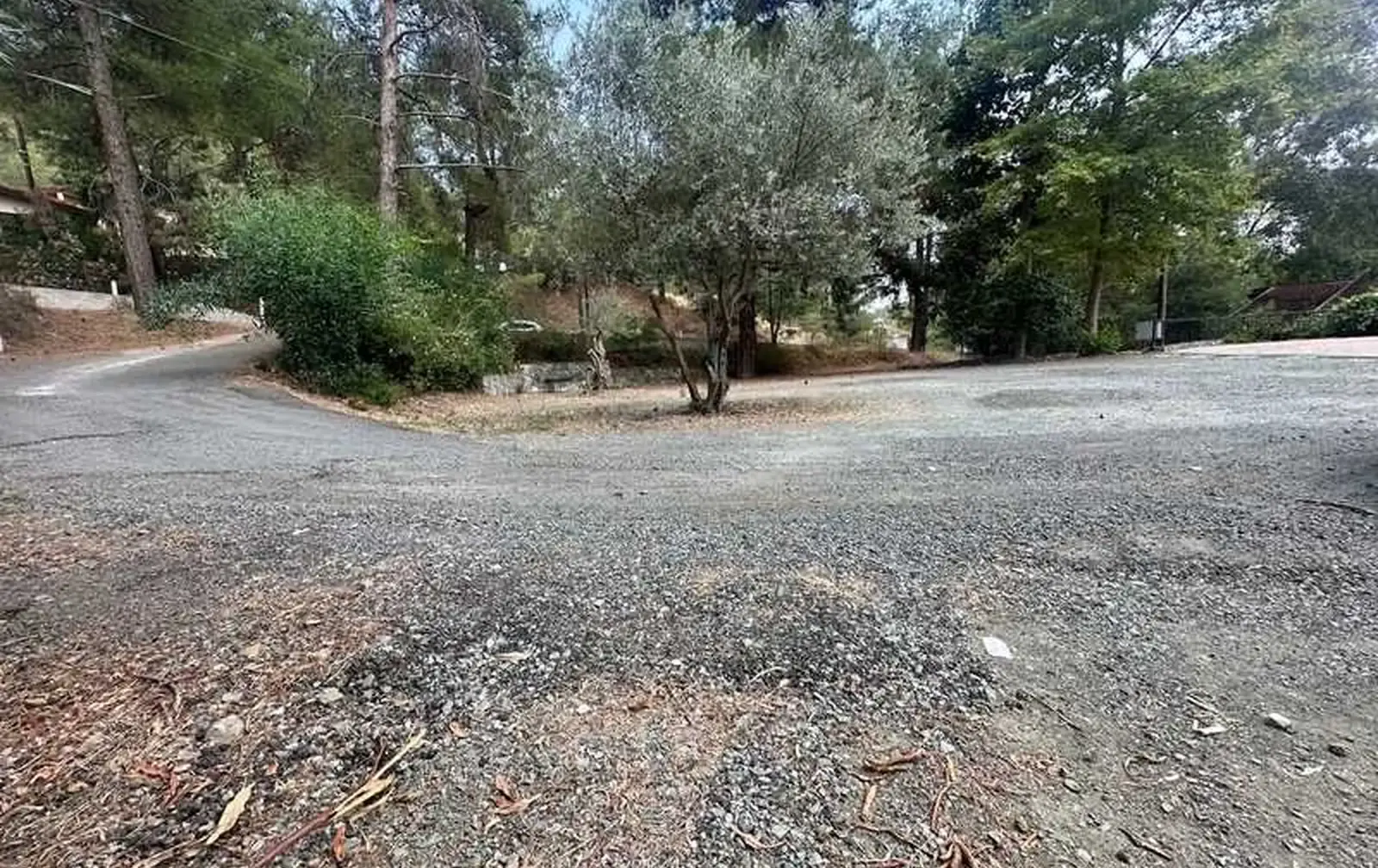 Residential Field 817 m² in Moniatis