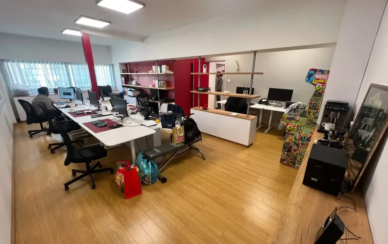 Office 100sqm in prime location in Agia Triada