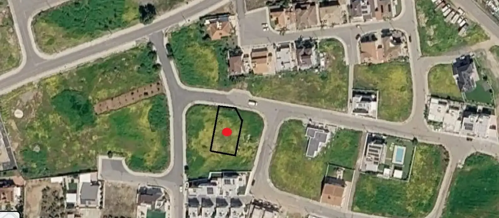 Residential Plot 623 m² in Kokkinotrimithia