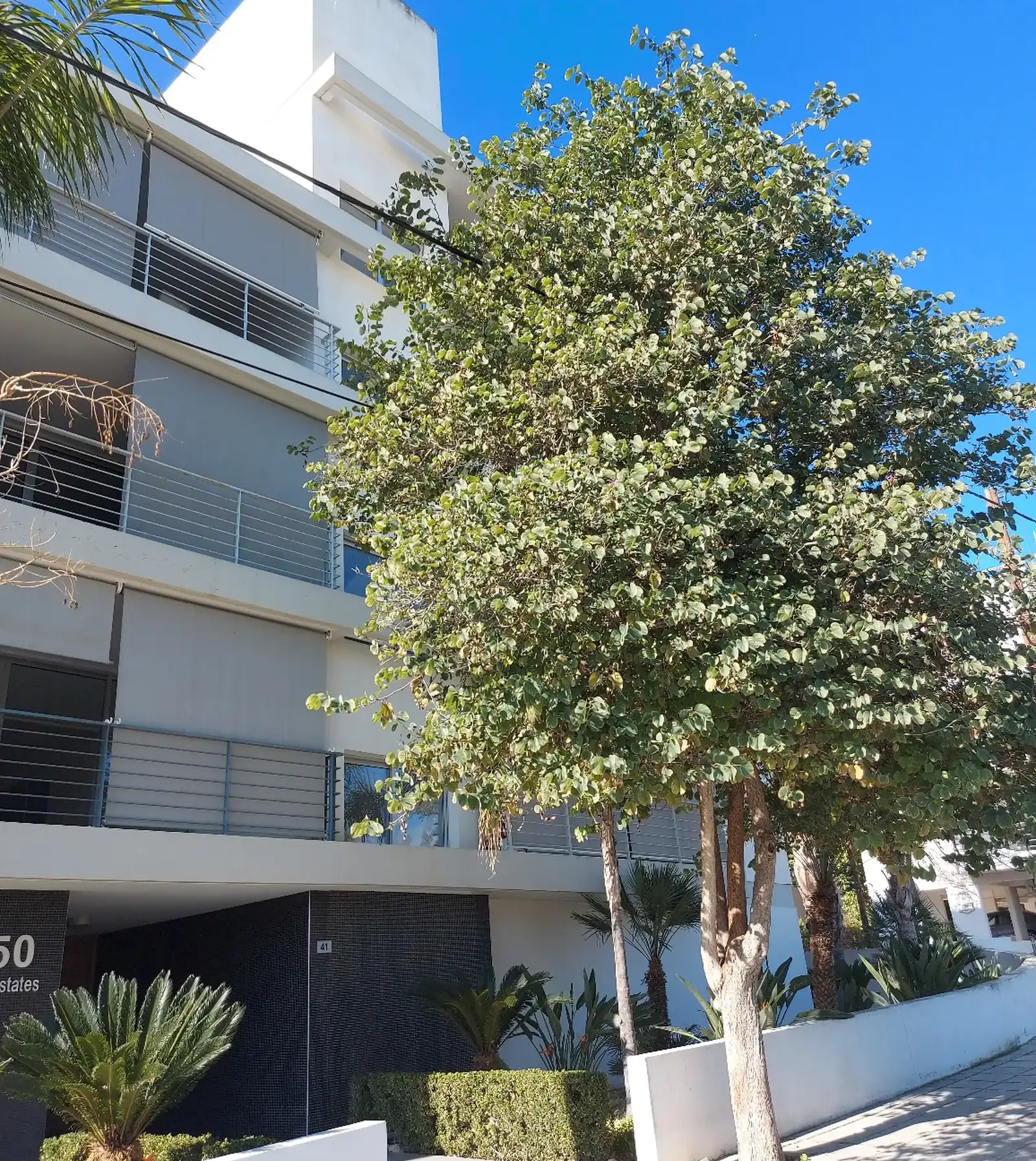 2-bedroom apartment for sale in Lykabittos