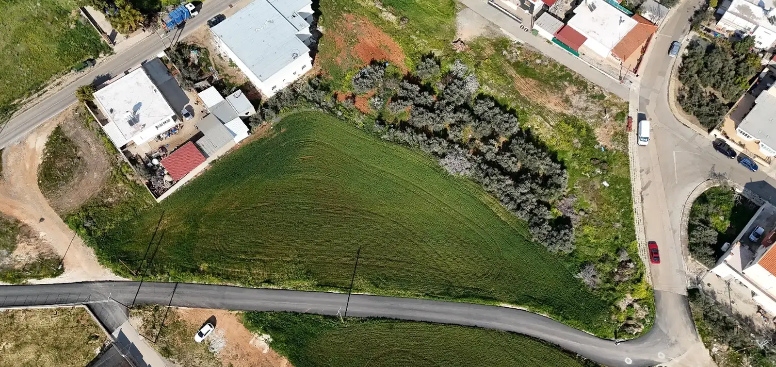 Residential land 2007 m² in Palaiometocho