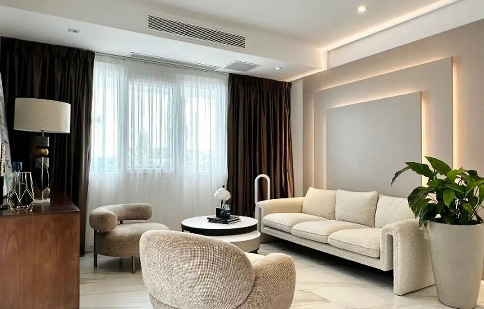 4-bedroom villa for sale in Agios Tychon