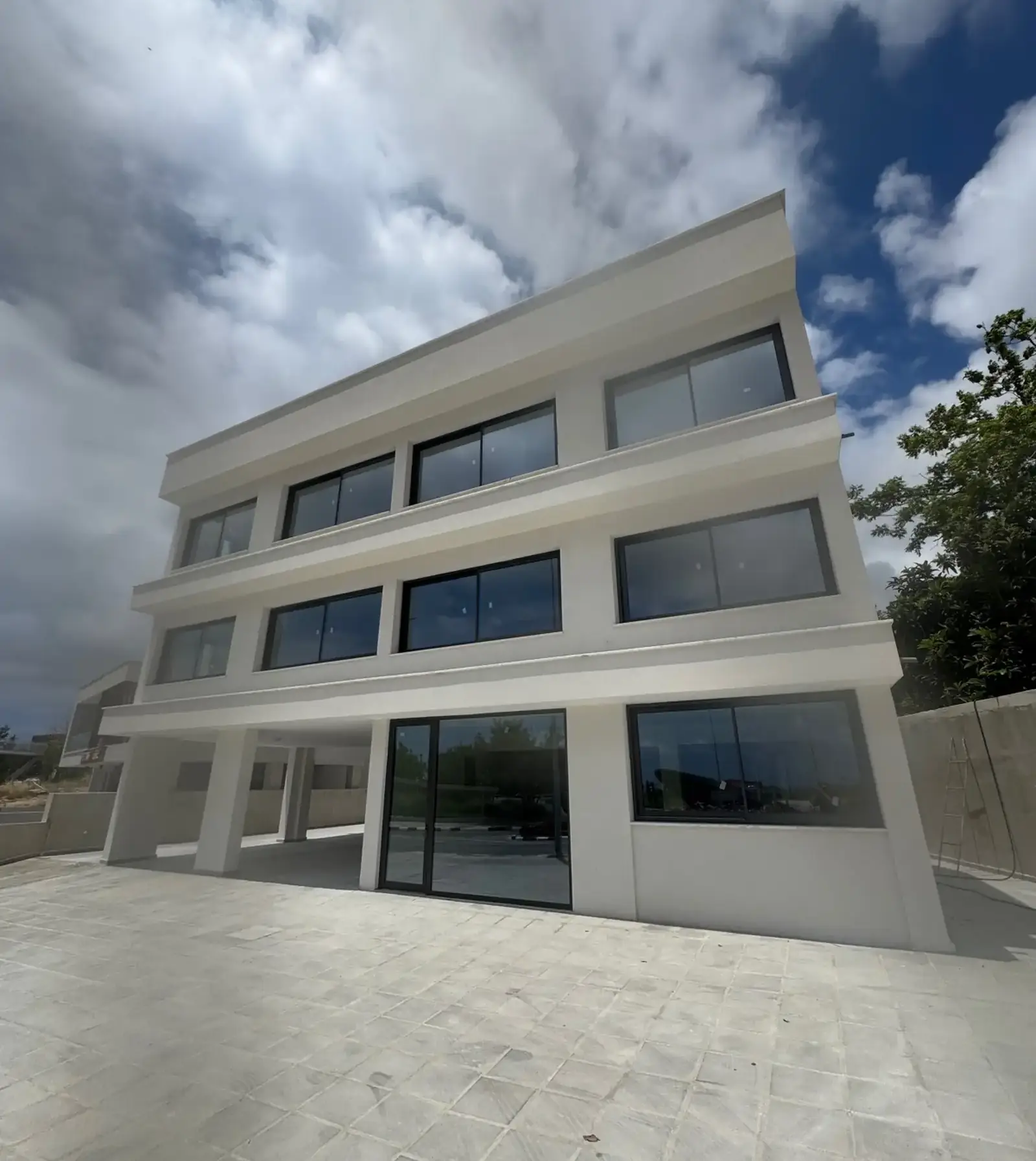 Brand new office / bathroom / white goods in Agios Theodoros