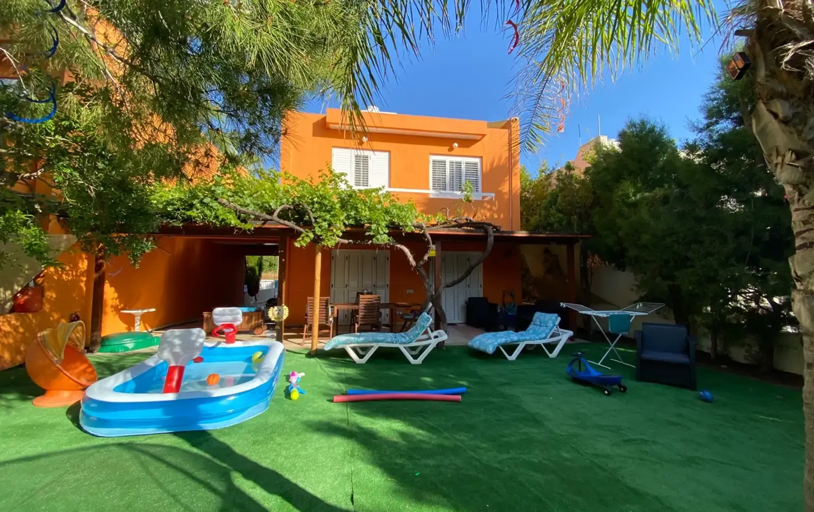Elite family holiday villa with play ship and playground in Chlorakas