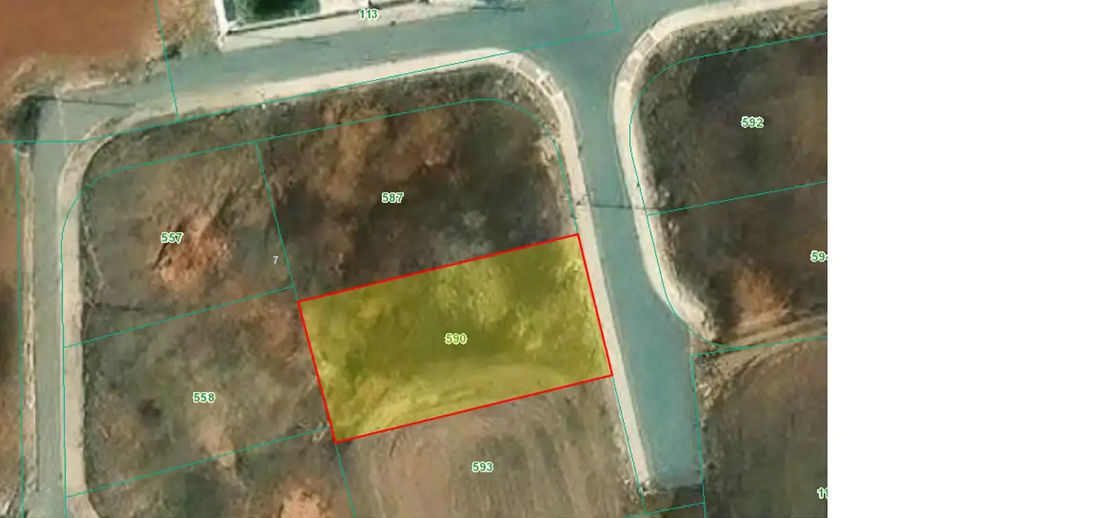 Residential Plot 686 m² in Agioi Trimithias