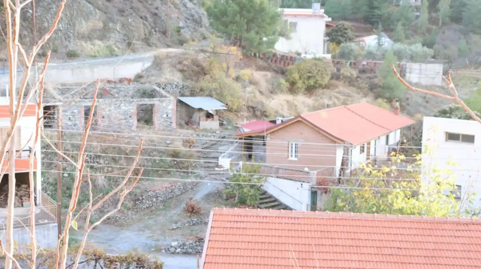2-bedroom detached house for sale in Foini