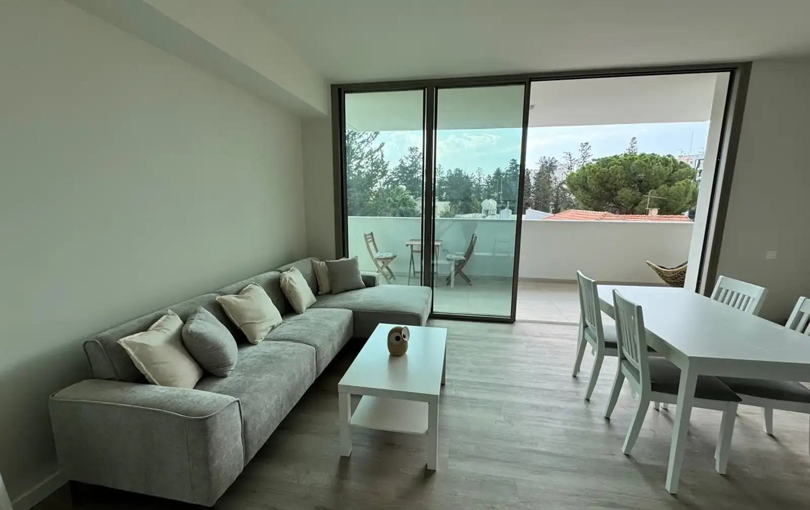 1-bedroom apartment to rent in Agioi Omologites