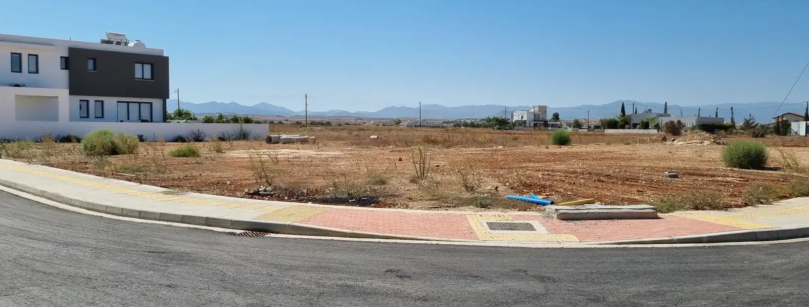 Residential Plot 547 m² in Palaiometocho