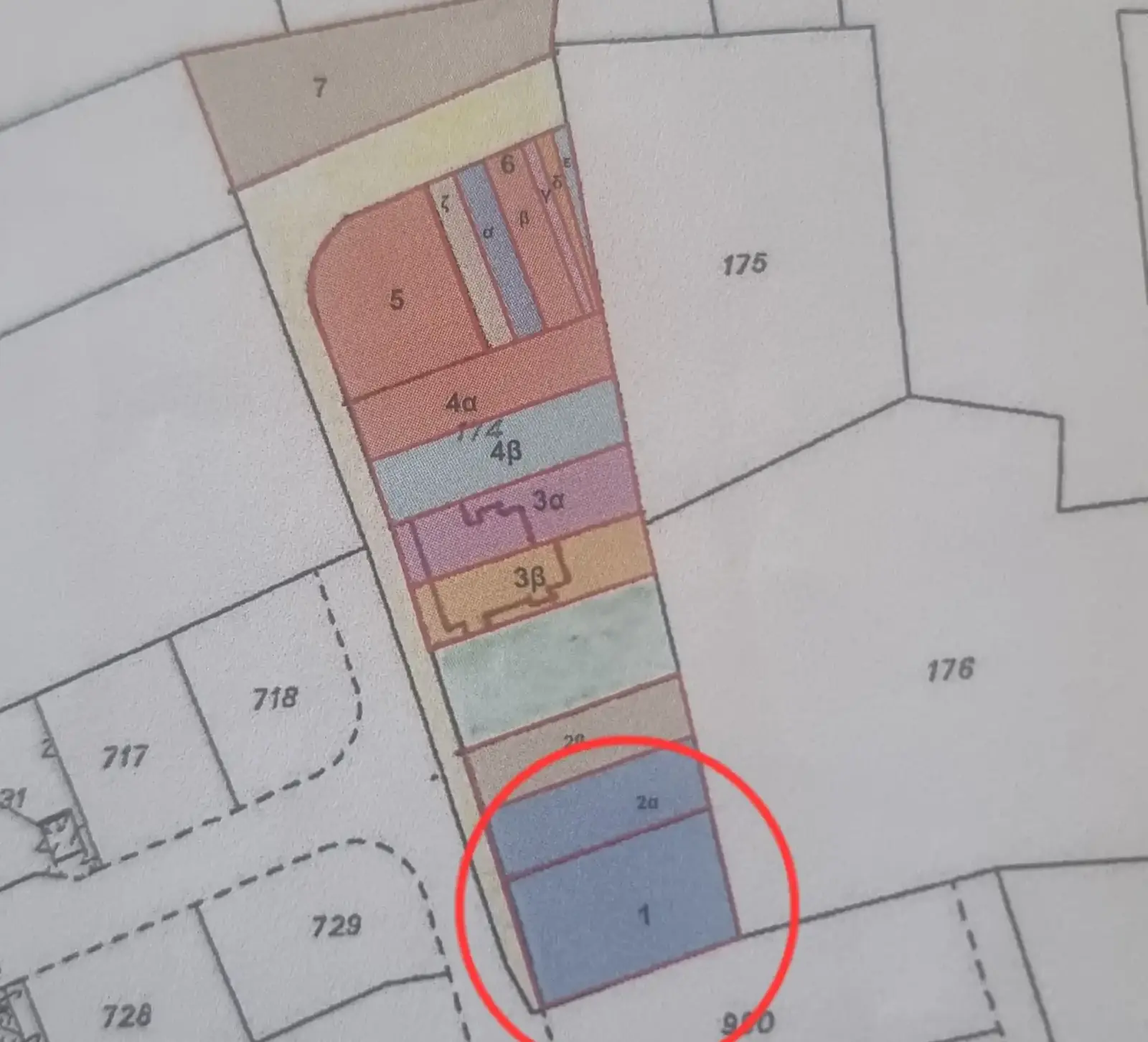 Residential Plot 883 m² in Oroklini