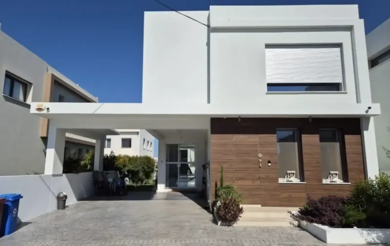 4-bedroom detached house to rent in Palaiometocho