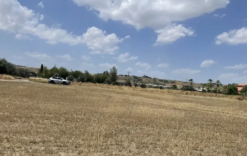 Residential Field 1673 m² in Dali