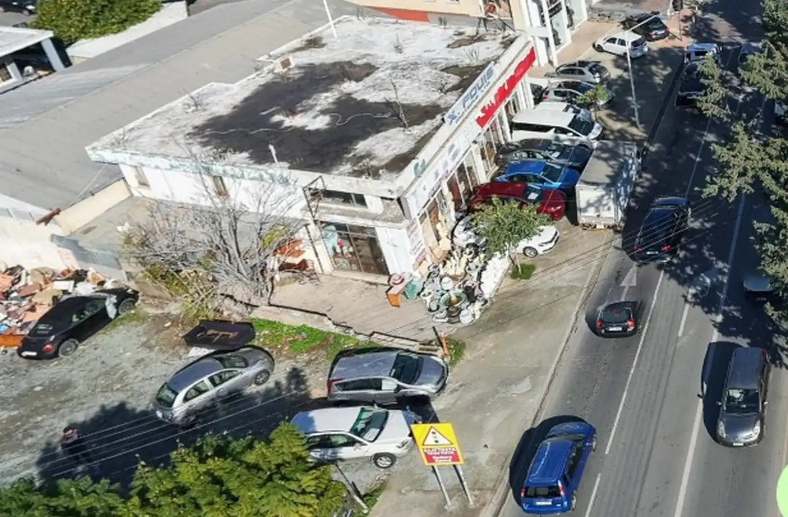 Commercial Plot 689 m² in Apostolos Andreas