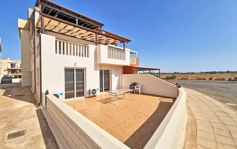 2-bedroom apartment to rent in Liopetri