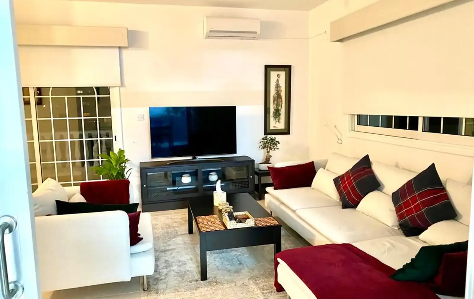 4-bedroom apartment to rent in Egkomi