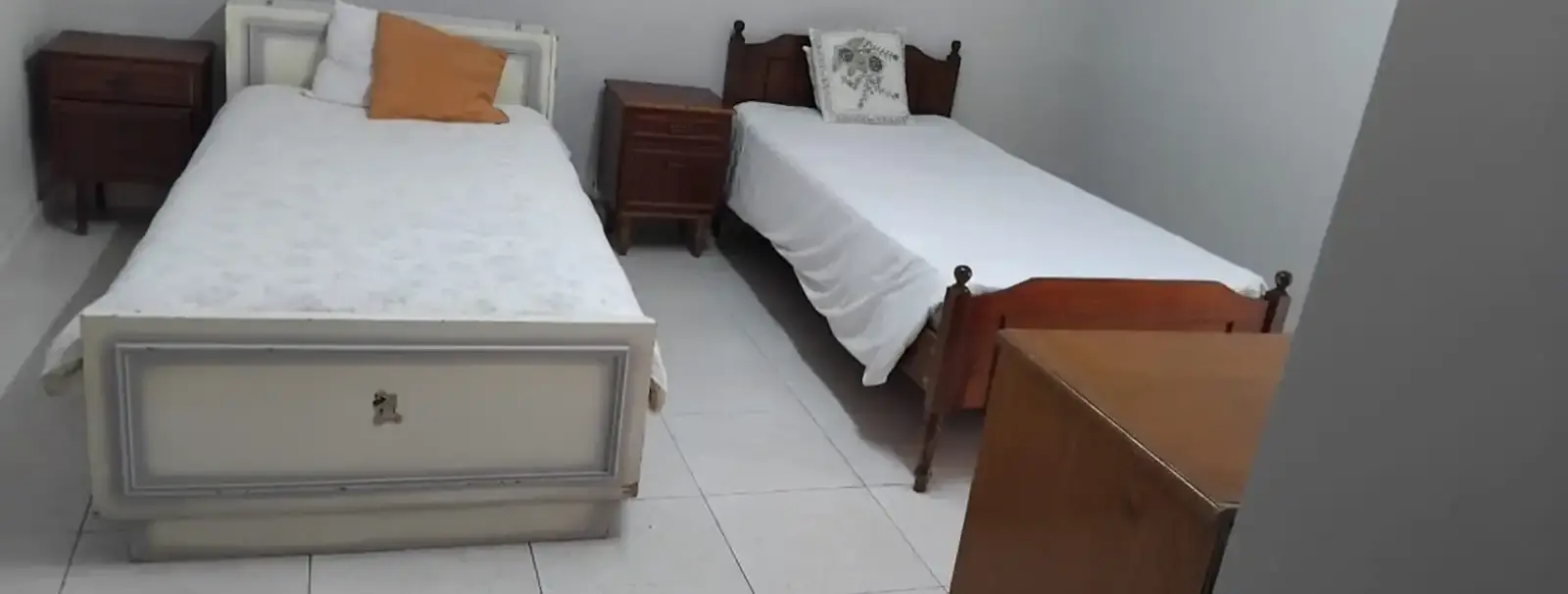 Room in Mesa Geitonia
