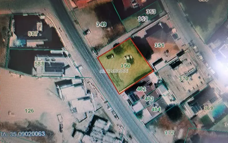 Residential Plot 548 m² in Lakatameia - Agios Nikolaos