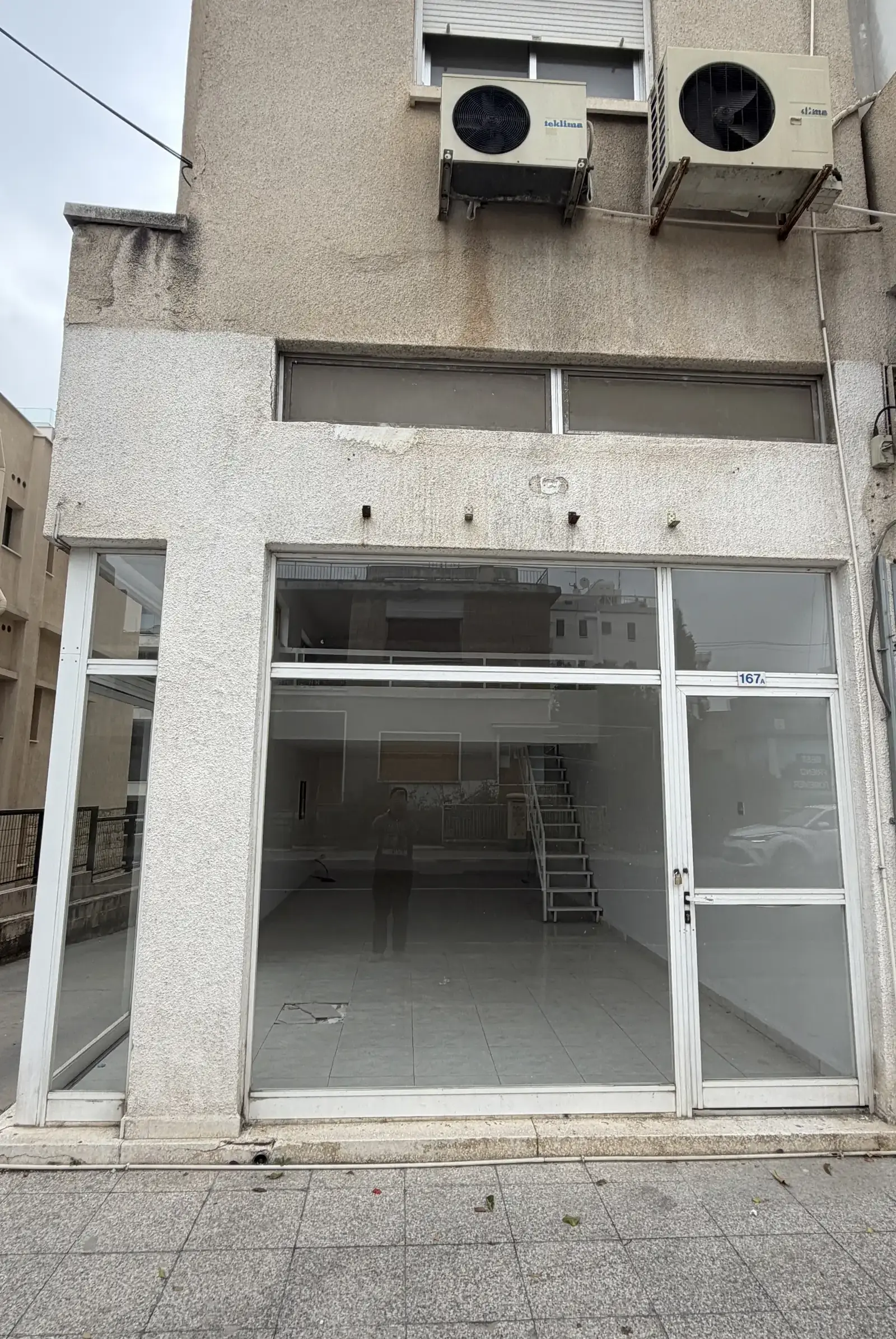 47m² shop / workshop on katholiki