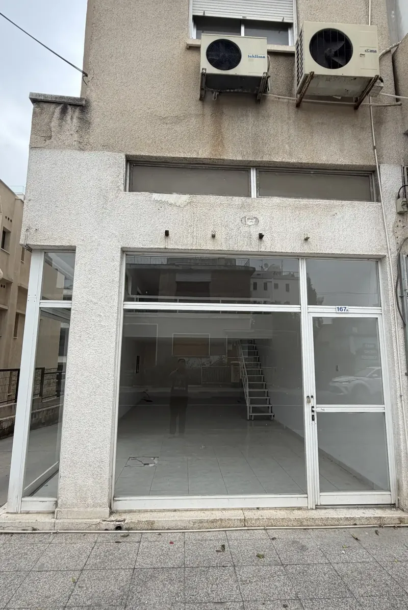 47m² shop / workshop on katholiki