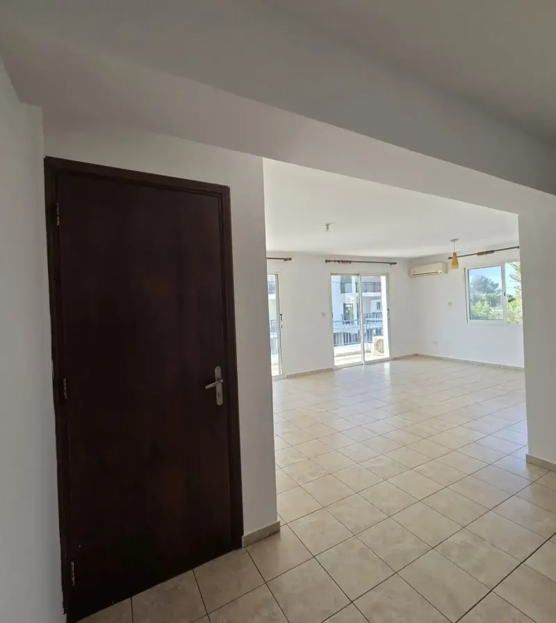 3-bedroom apartment to rent in Geroskipou
