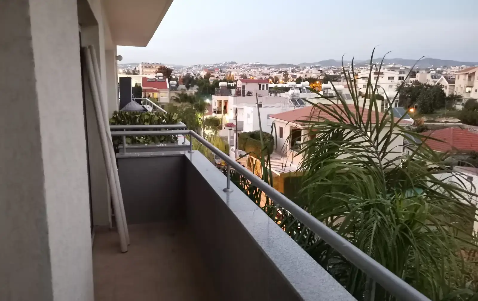 Studio penthouse to rent in Petrou Kai Pavlou
