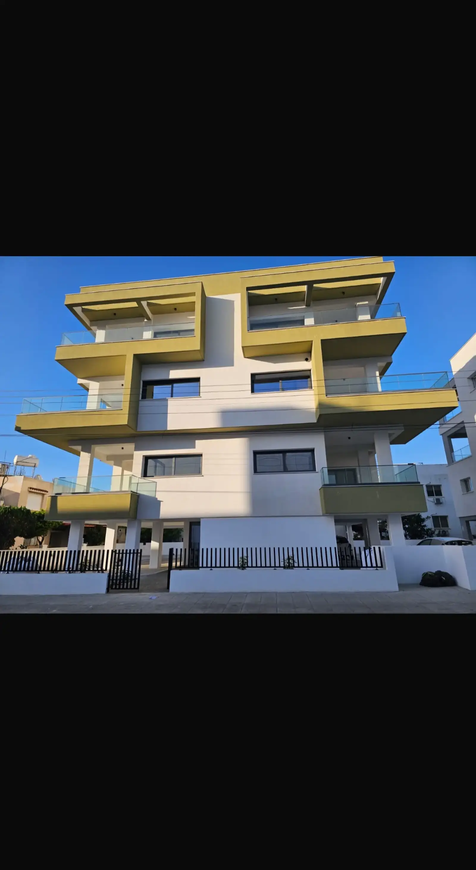 2-bedroom penthouse to rent in Kato Polemidia
