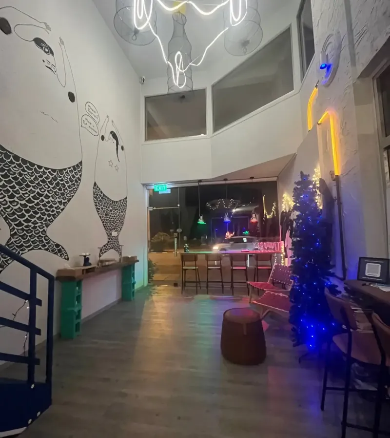 Sea view office/shop in Historical Center