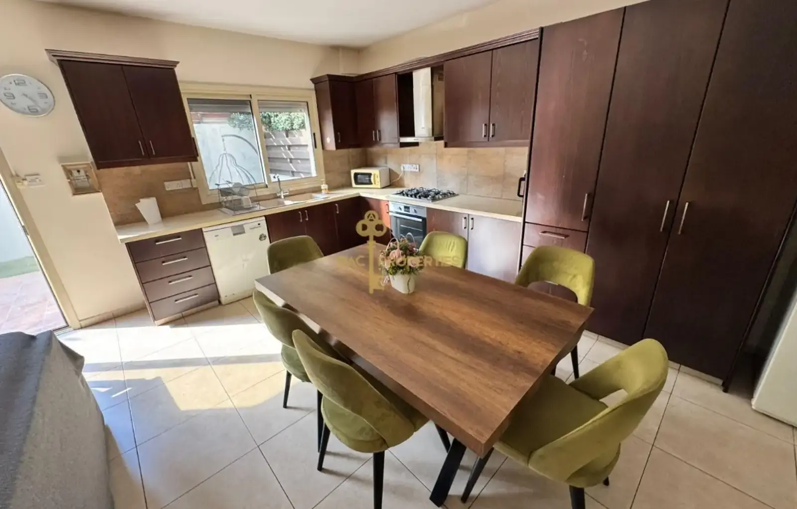 4-bedroom detached house to rent in Ypsonas