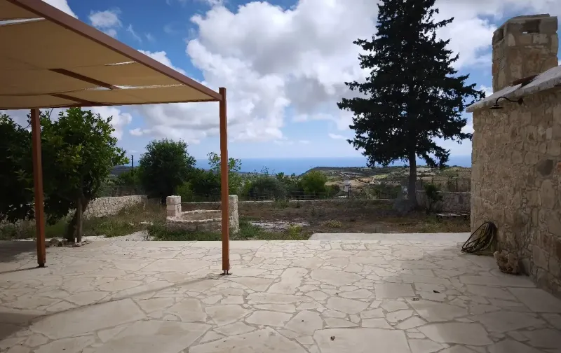2-bedroom semi-detached for sale in Ineia