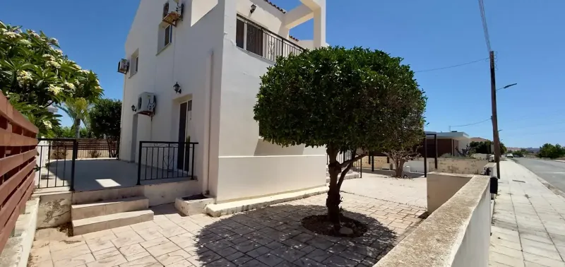 3-bedroom villa for sale in Pyla