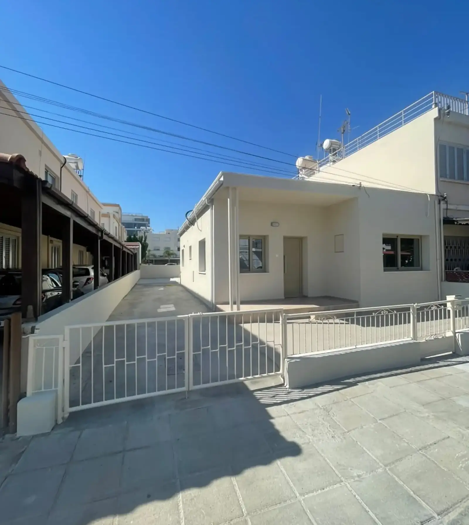 3-bedroom semi-detached to rent in Apostolos Andreas