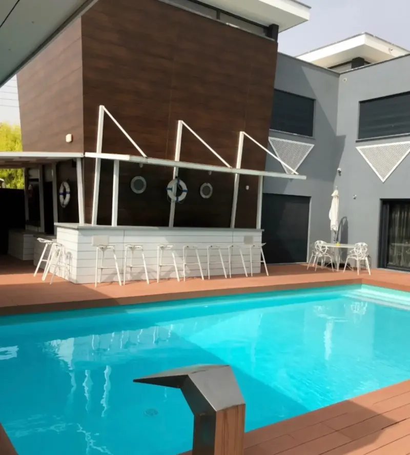 7-bedroom villa for sale in Kolossi -Agios Loukas