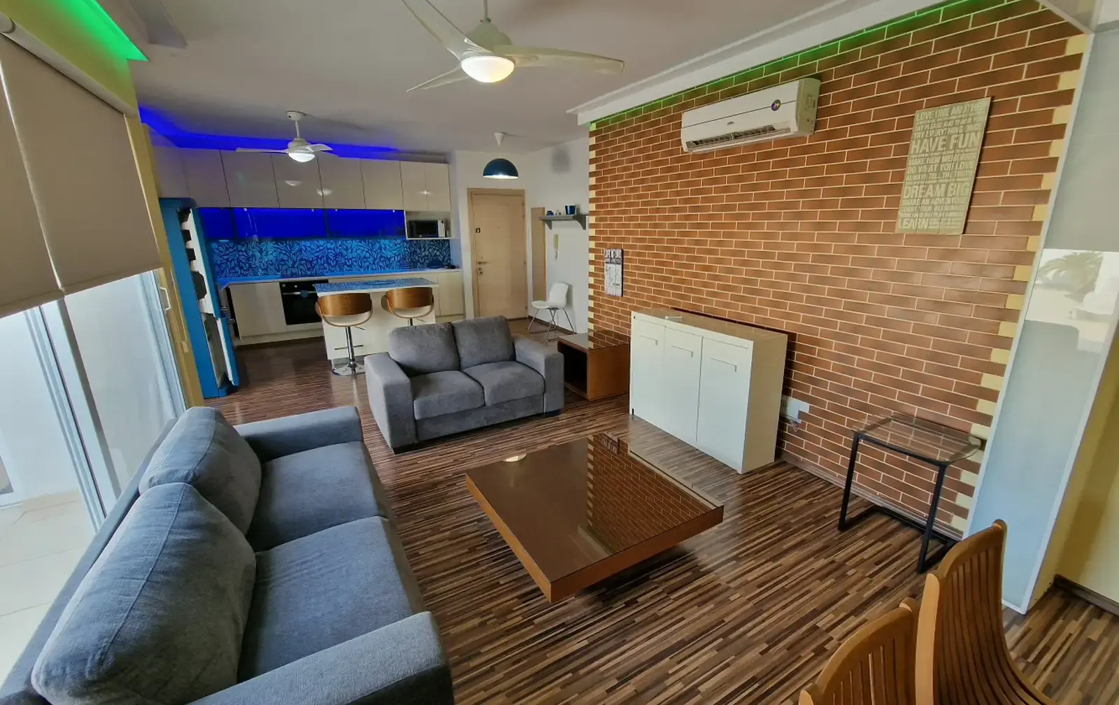 2-bedroom apartment to rent in Meneou