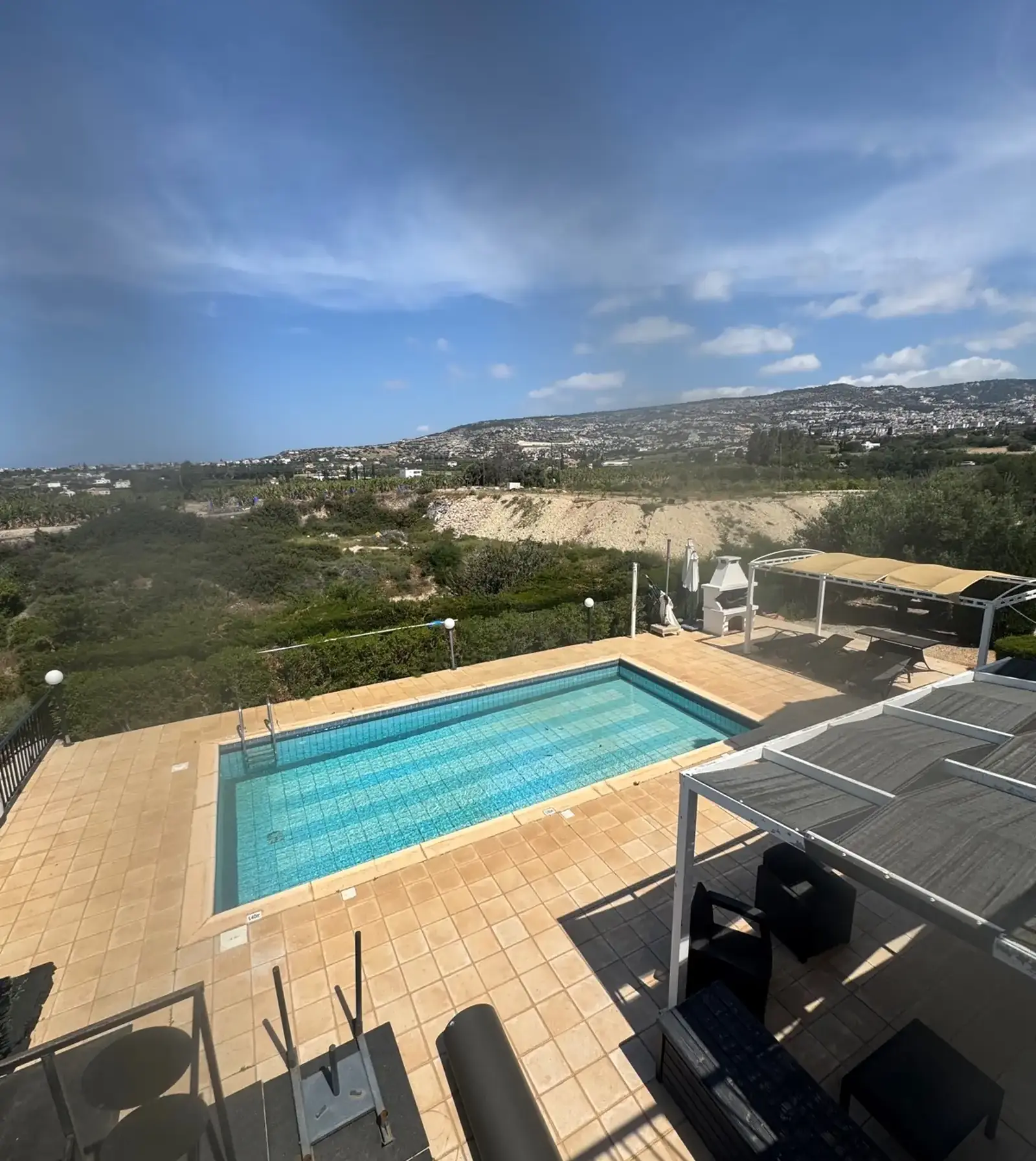 7-bedroom villa to rent in Pegeia