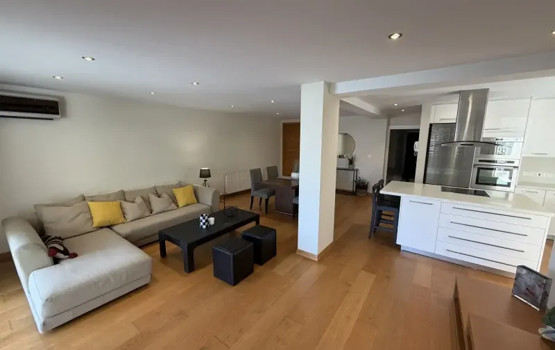 3-bedroom apartment to rent in Lykabittos