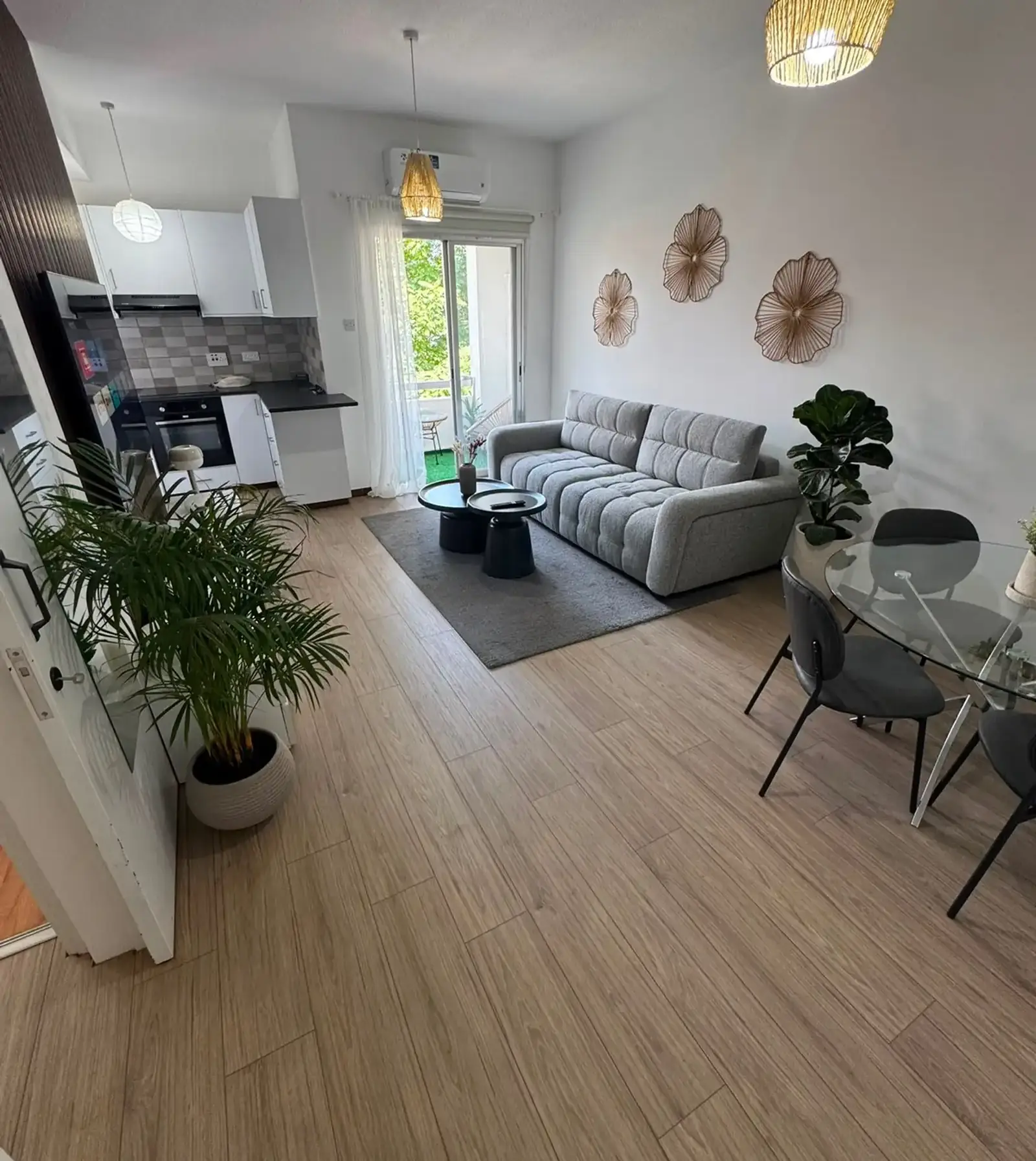 1-bedroom apartment to rent in Neapolis