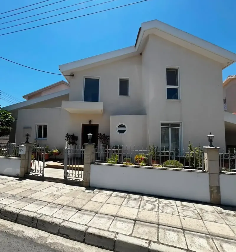3-bedroom semi-detached to rent in Agios Dometios - Agios Georgios