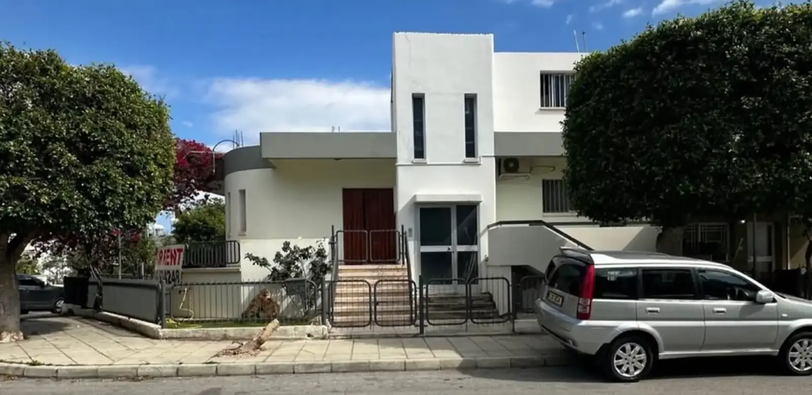 3-bedroom semi-detached to rent in Kato Polemidia