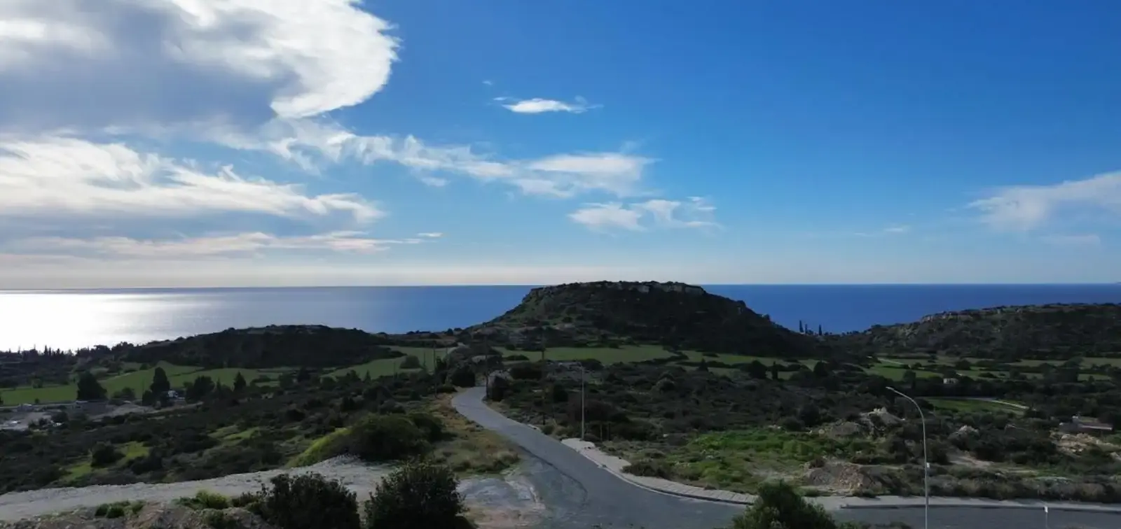 Οικιστικό οικόπεδο 850 m² προς πώληση στην περιοχή Agios Tychon