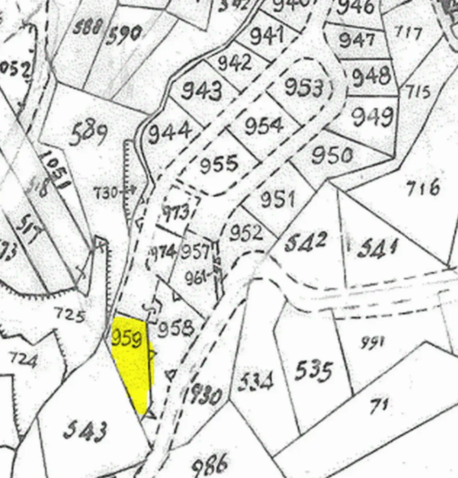 Residential Plot 816 m² in Kato Amiantos