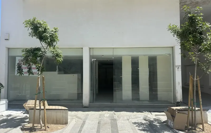 Χωρος καταλληλος για γραφειο ή καταστημα in Larnaka - Skala