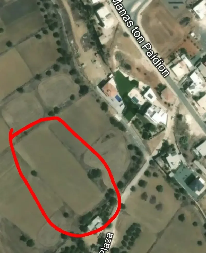 Residential Plot 5019 m² in Meniko