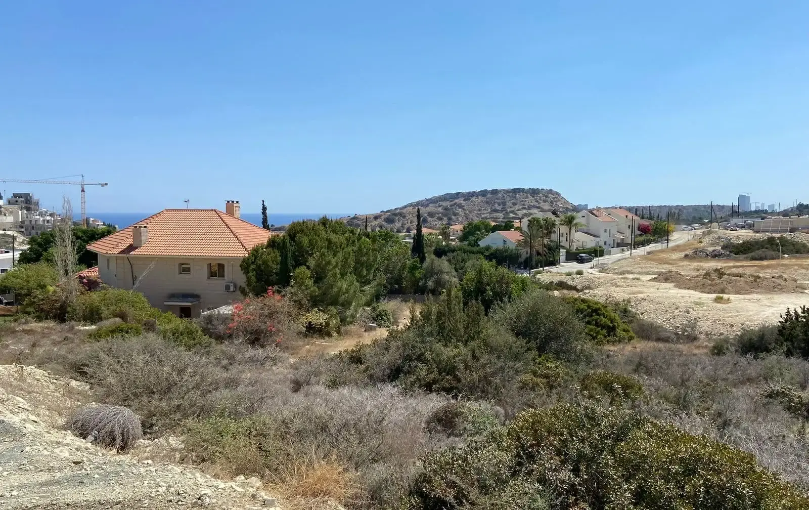 Residential Plot 5544 m² in Agios Tychon
