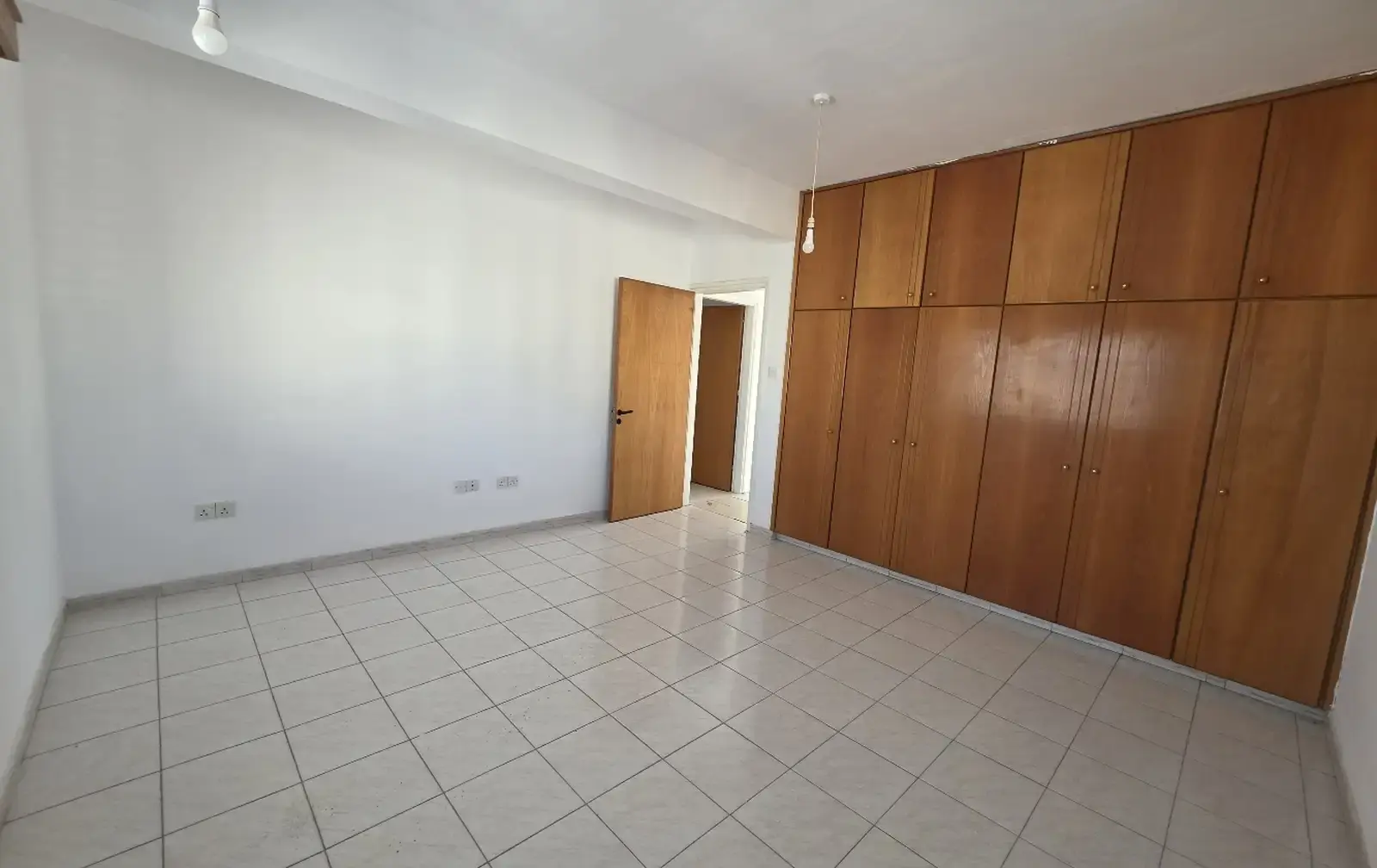 2-bedroom penthouse to rent in Apostolos Andreas